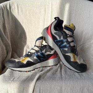 New Balance Fresh Foam Crag V2 Running Shoes All Terrain Women's Size 7 EUC